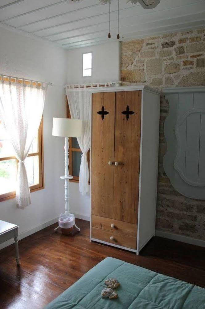 Eski Tas Hotel Çeşme Esterno foto