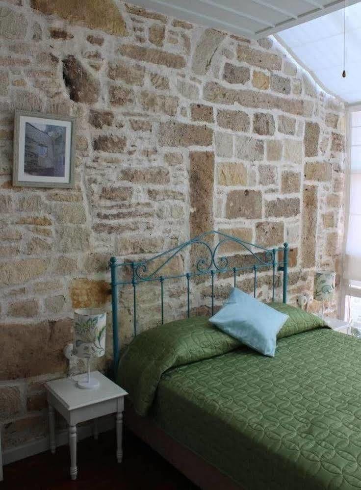 Eski Tas Hotel Çeşme Esterno foto
